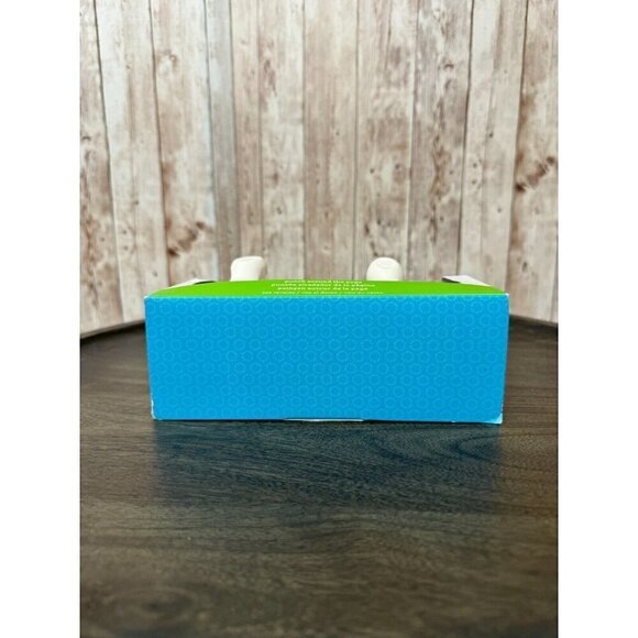 Martha Stewart Crafts Paper Punch Punch Around Page Flower Shower - Picture 7 of 8